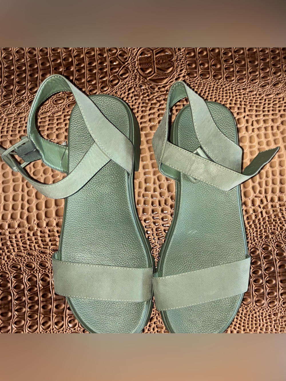 Lug Outsole Sandal — Olive